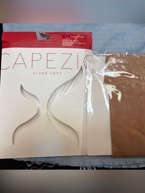 Capezio Ultra Soft Footed Tights in Nude/Brown